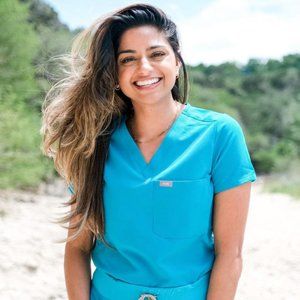 🚨LIMITED EDITION TEAL🚨 Figs Catarina Scrub Top - Small